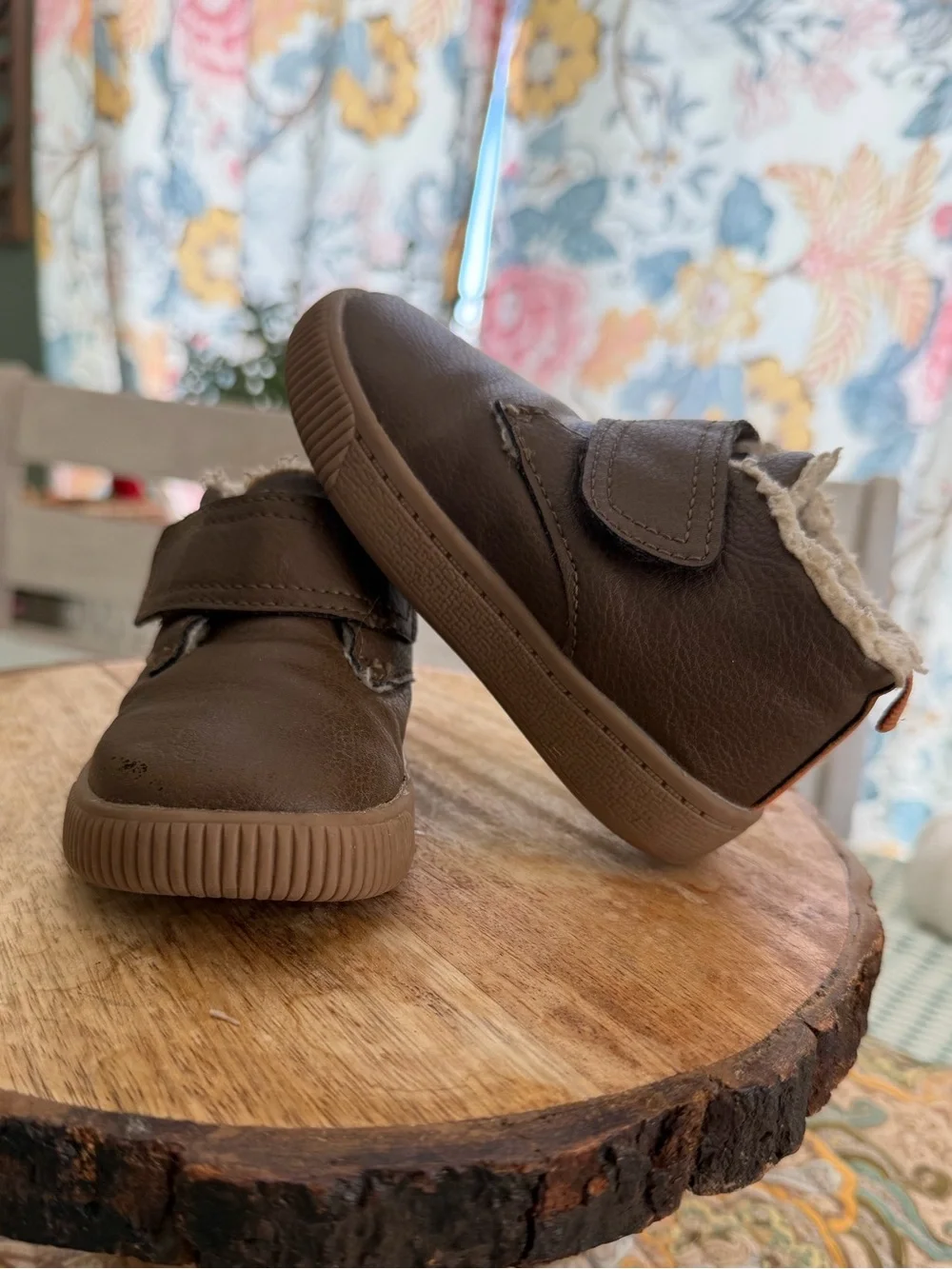 Carter's Toddler Boy Boots Sz 6 Brown Faux-Leather Sherpa-Lined Velcro Kids Boot